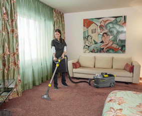 Įvairios technikos nuoma - Nuoma plaunančio plaunamo siurblio Karcher 10/1 - 3