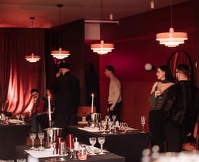 Restoranai, kavinės, barai, salės - Renginių erdvė Vilniuje Ugnis Ir Draugai - 1