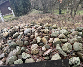 Žemės kasimas, lyginimas - Akmenys, įvairaus dydžio - 2