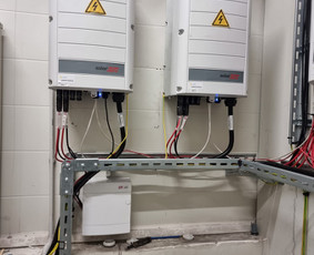 Saulės elektrinių, kaupiklių bei pakrovimo stotelės / Darek Levko / Darbų pavyzdys ID 4204313