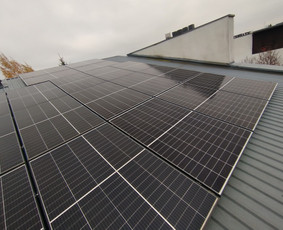 Saulės elektrinių, kaupiklių bei pakrovimo stotelės / Darek Levko / Darbų pavyzdys ID 4204365