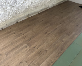 Laminato, vinilo (click sistema) klojimas, išlyginamasis / DASS grindų sprendimai / Darbų pavyzdys ID 4204659