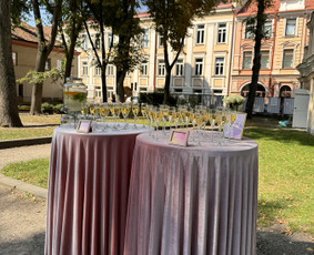 Renginiai, &scaron;ventės - &Scaron;ampano staliukas jūsų meilės &scaron;ventei - 3