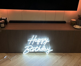 &Scaron;viečiančių raidžių nuoma - Tropical foto sienos nuoma ir kitų dekoracijų nuoma, Vilnius - 1