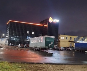 Drabužiai reklamai - Reklamos projektavimas ir gamyba, i&scaron;kabos, tentų spaudinimas - 3