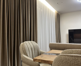 Apranga, papuo&scaron;alai, aksesuarai - Užuolaidų/romanečių siuvimas, karnizinių sistemų montavimas - 4