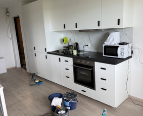 Baldų gamyba - Virtuvinio komplekto baldu spintu lovu surinkimas &Scaron;iauliuose - 1