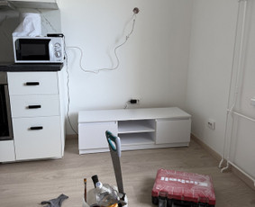 Virtuvinio komplekto baldu spintu lovu surinkimas Šiauliuose / raimkuci2 / Darbų pavyzdys ID 4209255