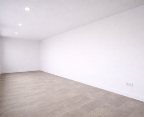 Tapetų klijavimas - Vidaus apdailos darbai Vilniuje - 1