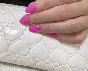 Gelinis lakavimas - Manikiūras , pedikiūras, antakių korekcija ir dažymas - 1