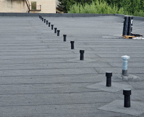 Stogdengiai, stogo darbai - Md Stogai Plok&scaron;čiu stogų dengimas, remontas Bitumine danga. - 2