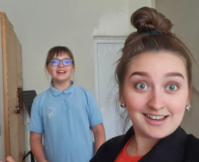 Dainavimo, vokalo pamokos - Sertifikuota vokalo mokytoja Vilniuje online ir gyvai - 1