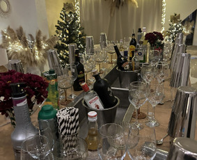 Maistas, konditerija - Mobilus baras, kokteilių gaminimo pamoka, taurių piramidė - 1