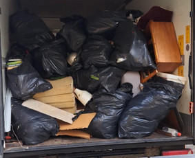 Fiskaro nuoma - Baldu pervežimas , siuksliu ir statybiniu atlieku isvezimas - 2