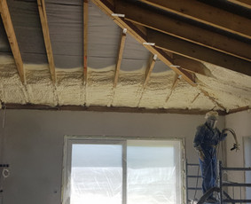 Pamatų &scaron;iltinimas - Stogų, oro tarpo, sienų, &scaron;iltinimas poliuretano putomis - 3