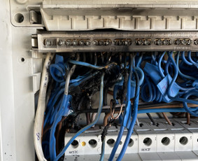 Skubus elektriko i&scaron;kvietimas - Elektriko paslaugos , Saulės elektrinės, Įkrovimo stotelės - 3