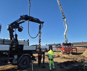 Polių gręžimas - Pamatų liejimas ir betonavimo darbai. Pamatų įrengimas. - 1