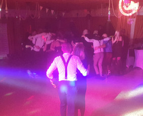 Dj Harke ir renginių vedėja Roberta Stancikaitė / haroldas janulis / Darbų pavyzdys ID 4220907