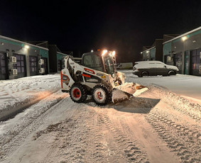 Žemės kasimas, lyginimas - 4t Mini ekskavatoriaus,bobcat.polių grežimas.griovimas - 2