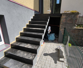 Vonios remontas - Plytelių klijavimas - 2