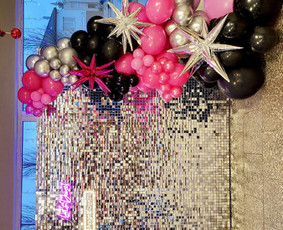 Foto sienelės nuoma - &Scaron;venčių dekoravimas ,dekoracijų nuoma,&scaron;ampano staliukas - 3