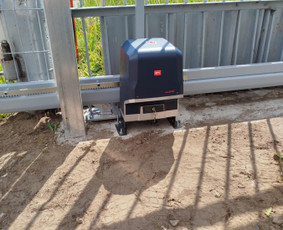 Kelio užtvarai, montavimas - Tvorų, kiemo ir garažo vartų montavimas / remontas ir kt. - 4