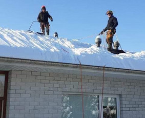Sniego valymas - Sniego valymas nuo stogų - 2
