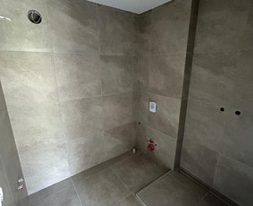 Statybos darbai - Plyteliu klijavimas - 4