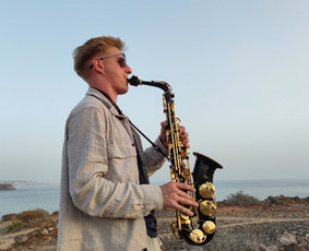Muzikantai, dainininkai, grupės - Saksofonistas Tadas jūsų renginiams - 1