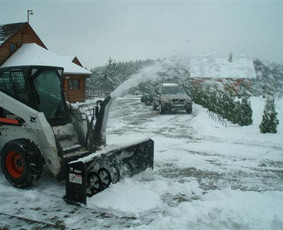Statybinės technikos nuoma - Sniego valymas ir i&scaron;vežimas, savivarčių paslaugos - 3
