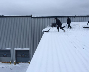 Sniego valymas - Sniego valymas nuo stogų - 4