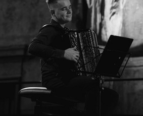 Gyva muzika jūsų vestuvėms ar renginiams – bajanas akordeona / Yevgenii Musiiets / Darbų pavyzdys ID 4232941