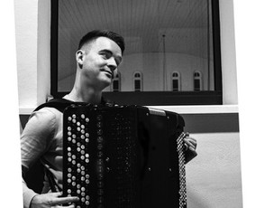 Gyva muzika jūsų vestuvėms ar renginiams – bajanas akordeona / Yevgenii Musiiets / Darbų pavyzdys ID 4232949