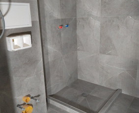 Vonios remontas - Plytelių klijavimas - 3