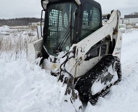 Sniego valymas - Bobcat nuoma, sniego valymas, &scaron;luota, &scaron;akės 24/7 - 3