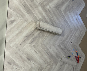 Laminato, vinilo (click sistema) klojimas, išlyginamasis / DASS grindų sprendimai / Darbų pavyzdys ID 4238804