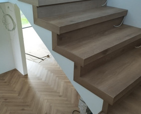 Vinilinės grindys, klojimas - Grindų klojimas: parketas, vinilas, laminatas - 1