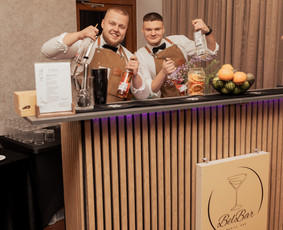 Valandinės barmeno paslaugos - Mobilus baras, &scaron;ampano taurių piramidė - 2