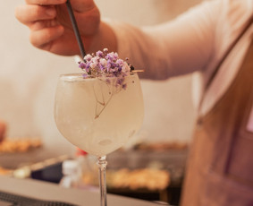 Mobilaus baro nuoma - Mobilus baras, &scaron;ampano taurių piramidė - 3