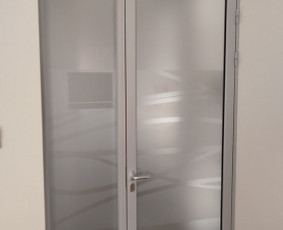 Plėvelės klijavimas - Langų tamsinimas Vilniuje. Plėvelė langams. Konsultavimas. - 1