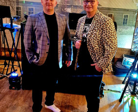 Muzikantai, dainininkai, grupės - Grupė Sauna - &scaron;venčių muzikantai, vedėjai Tel - 4