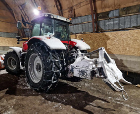 Techninė pagalba kelyje - Sniego valymas, pagalba užklimpus,i&scaron;traukimas 24/7 - 2