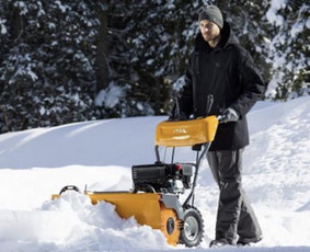 Sniego valymas - Uab/sniego valymas, nuo stogų, bei kiemų. - 1