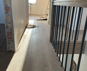 Laminato klojimas - Klijuoju plyteles - 2