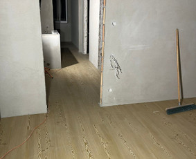 Laminato klojimas - Klijuoju plyteles - 1