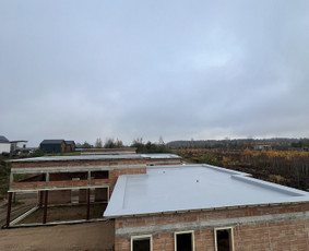 Statybos darbai - &Scaron;laitinių Ir Plok&scaron;čių Stogų Dengimas Pvc Danga - 1