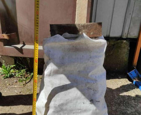 Buitinės paslaugos - Granules 15 kg 7,5eur - 3