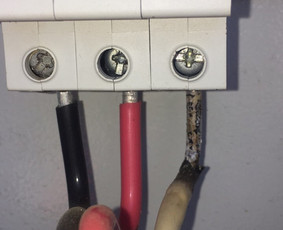 Skubus elektriko i&scaron;kvietimas - Elektros instaliacijos darbai Vilniuje - 1