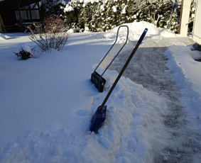 Sniego valymas - Esu kai reikia-sniego kasimas rankiniu būdu - 1