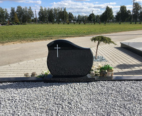 Paminklų gamyba - Paminklai, Dengimas granito plok&scaron;tėmis Marijampolė - 3